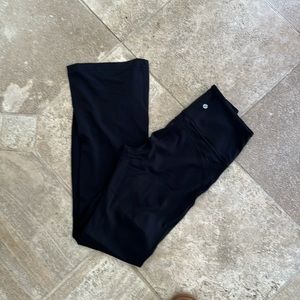 Size 8 wide leg luluelemon